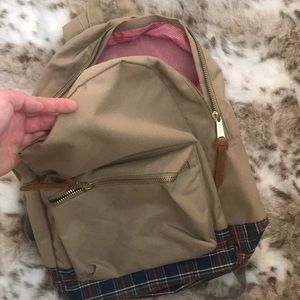 Herschel backpack 🎒ON HOLD